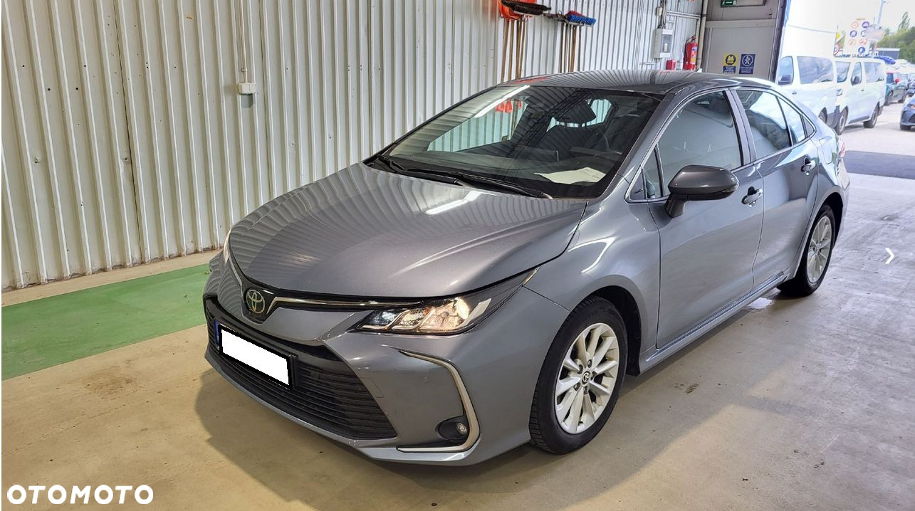 Toyota Corolla - 2