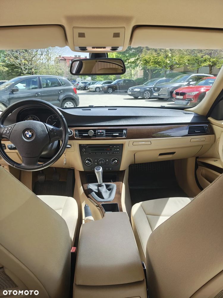 BMW Seria 3 - 10