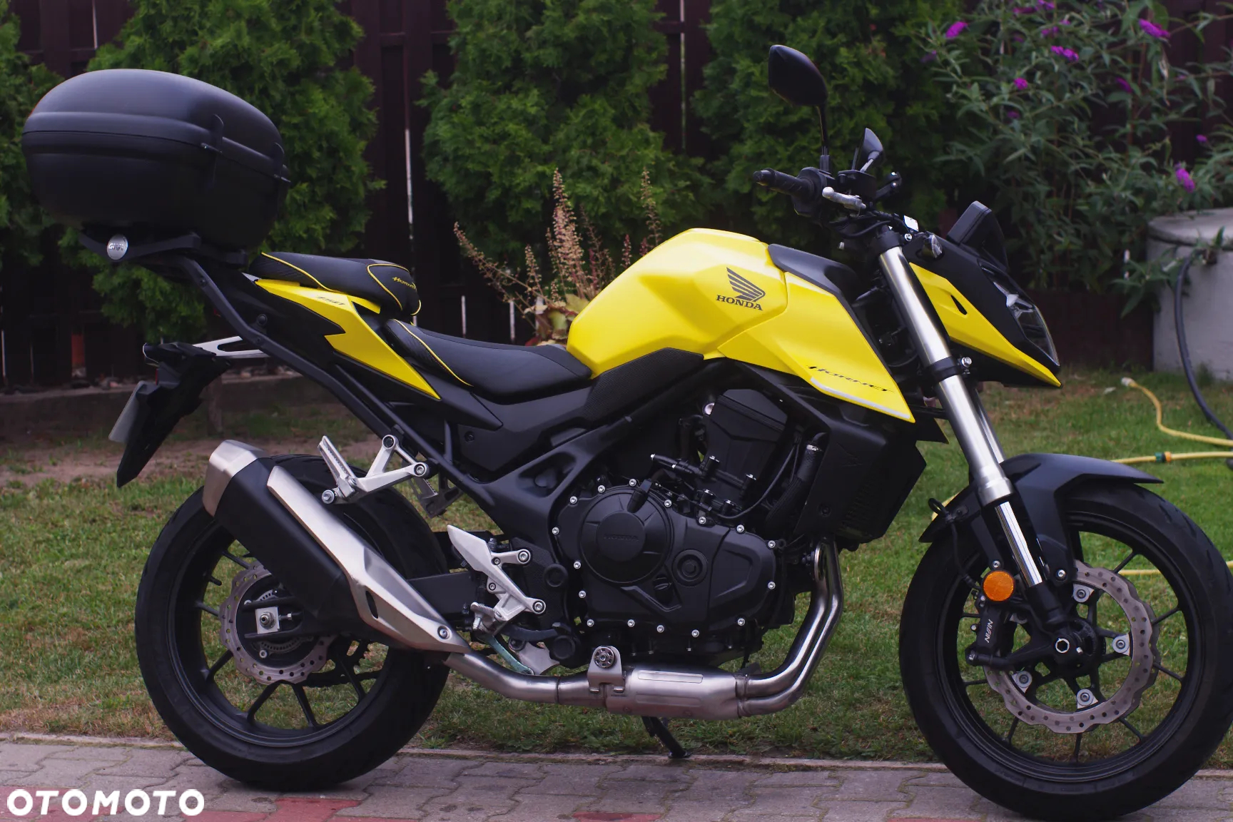 Honda CB - 2