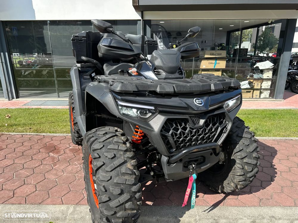 CF Moto C Force deslimitada, top case, pneus maxxis - 9