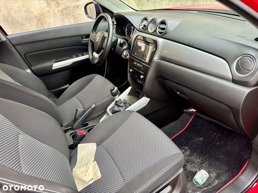 Suzuki Vitara - 8
