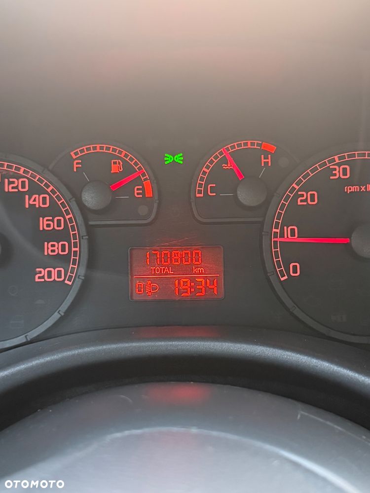 Fiat Punto 1.2 8V - 7