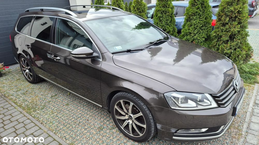 Volkswagen Passat - 4
