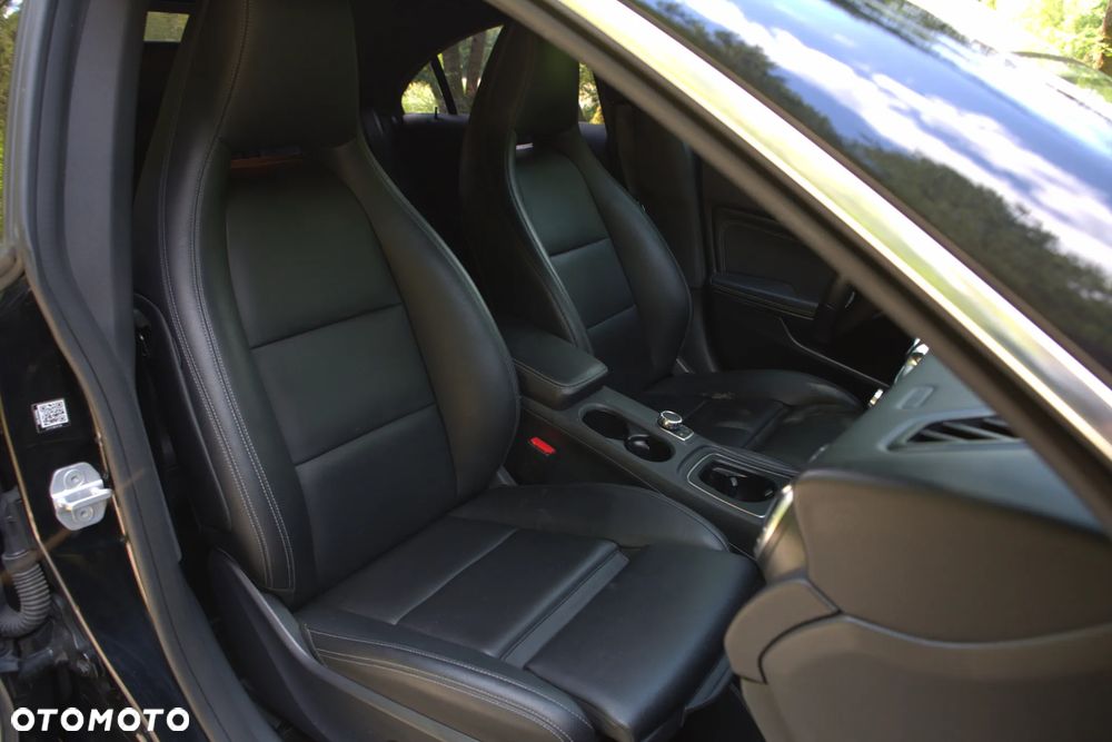 Mercedes-Benz CLA 250 4-Matic Sport - 27