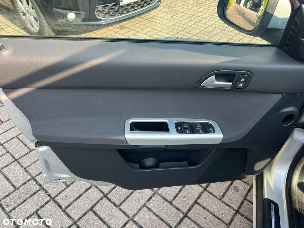 Volvo V50 - 8