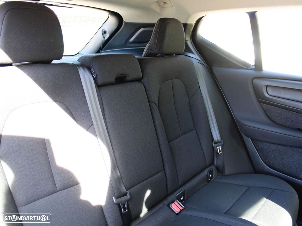 Volvo XC 40 1.5 T2 Momentum Core - 57