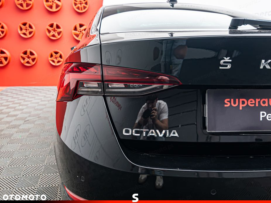 Skoda Octavia 2.0 TDI Ambition DSG - 23
