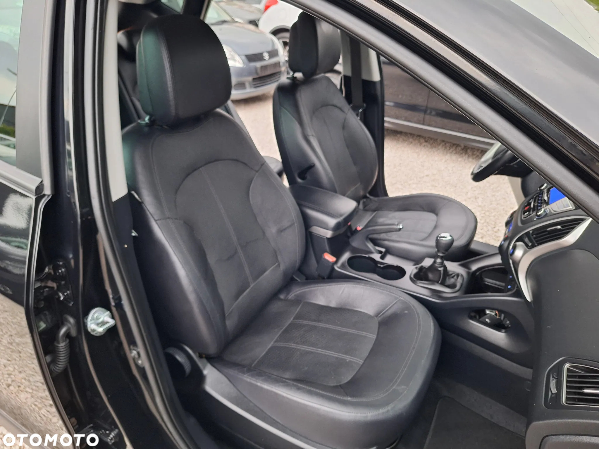 Hyundai ix35 2.0 CRDi 4WD Premium - 32