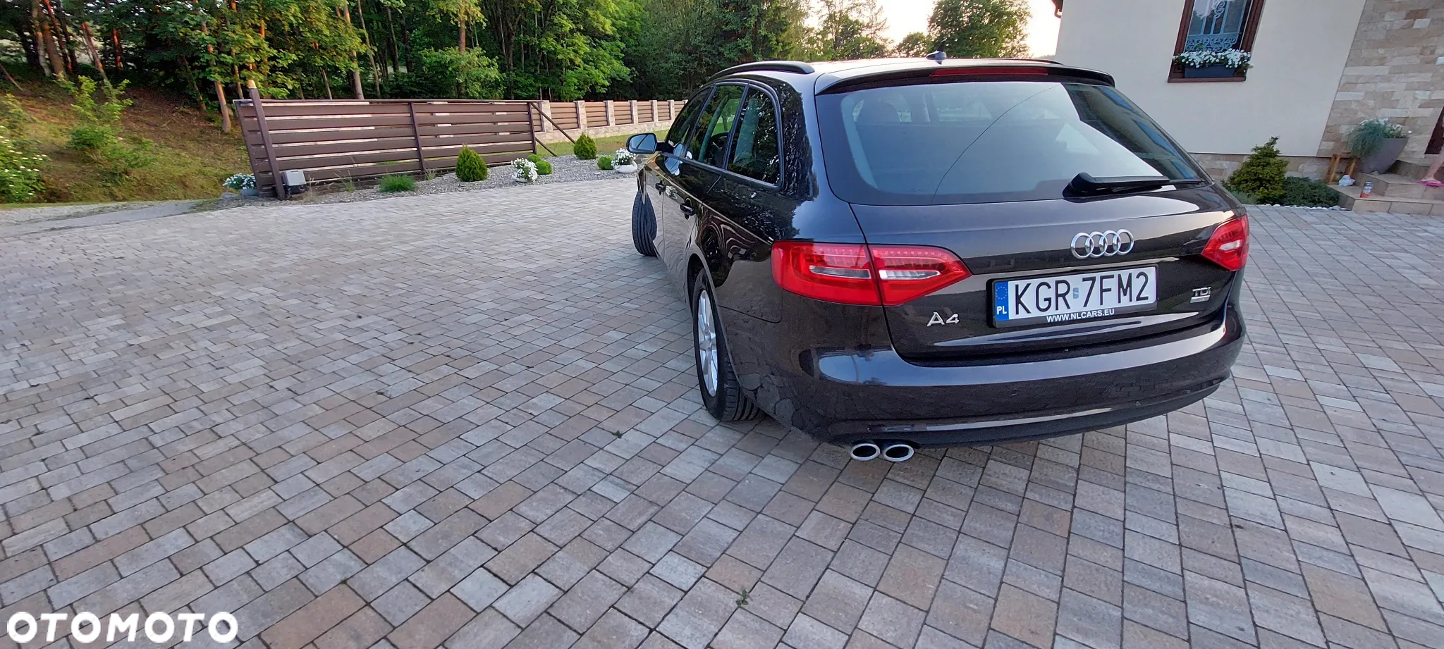 Audi A4 Avant 2.0 TDI ultra DPF Attraction - 4