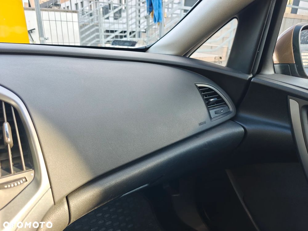 Opel Astra - 22
