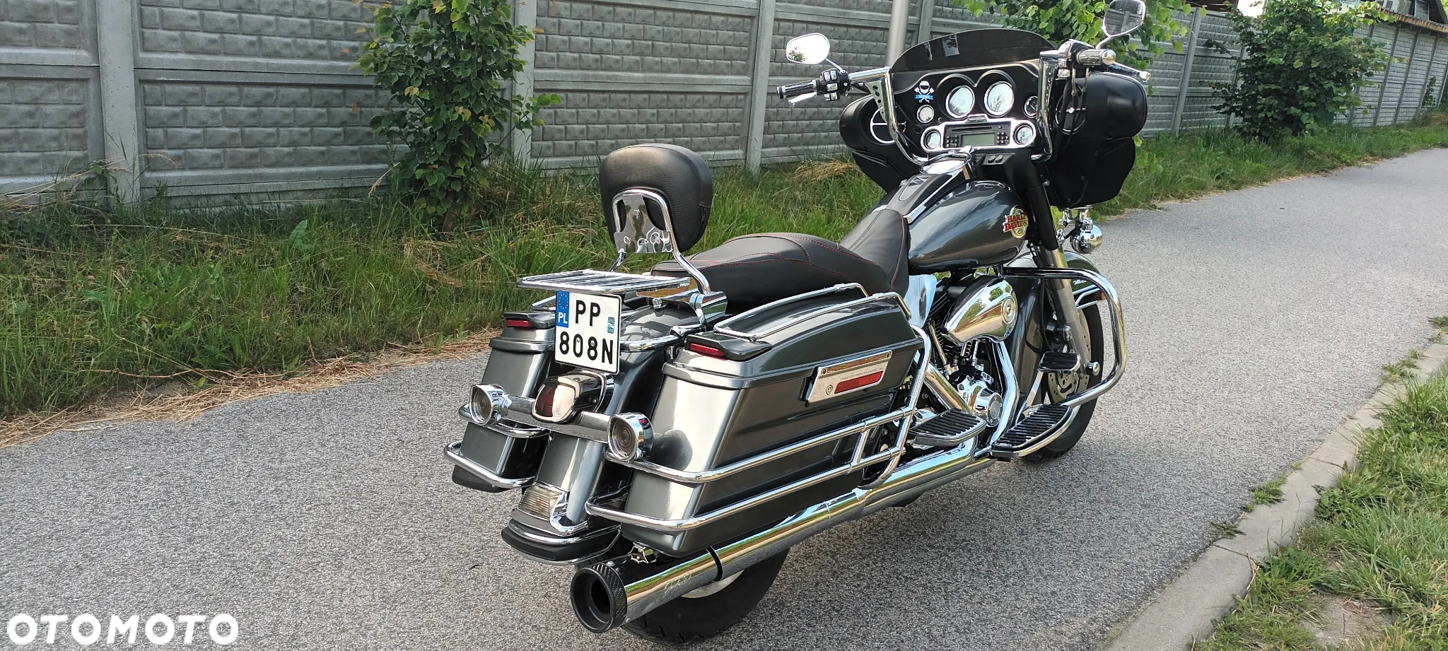Harley-Davidson Touring Street Glide - 18
