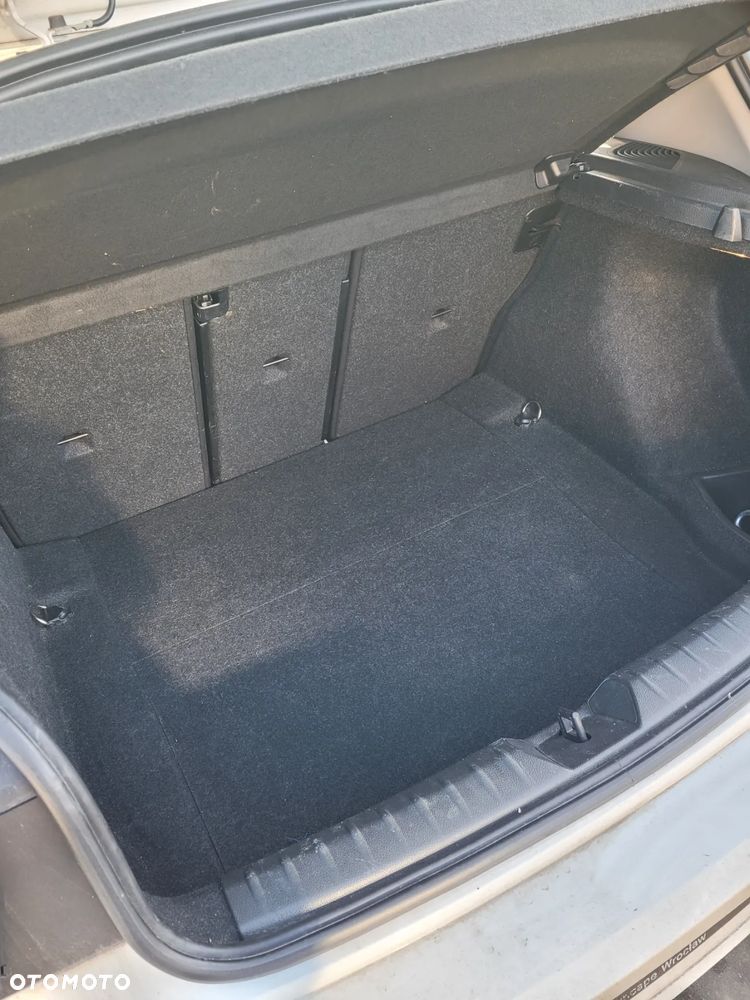 BMW Seria 1 116i - 10