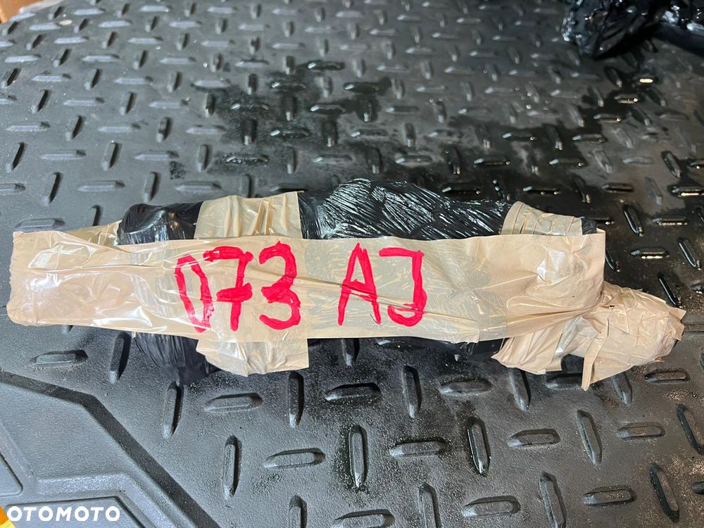 AUDI A4 B6 VW PASSAT B5 FL 1.9TDI WTRYSKIWACZE WTRYSKI KOMPLET 4 SZT 038130073AJ POSIADAM 2  KOMPLETY - 3