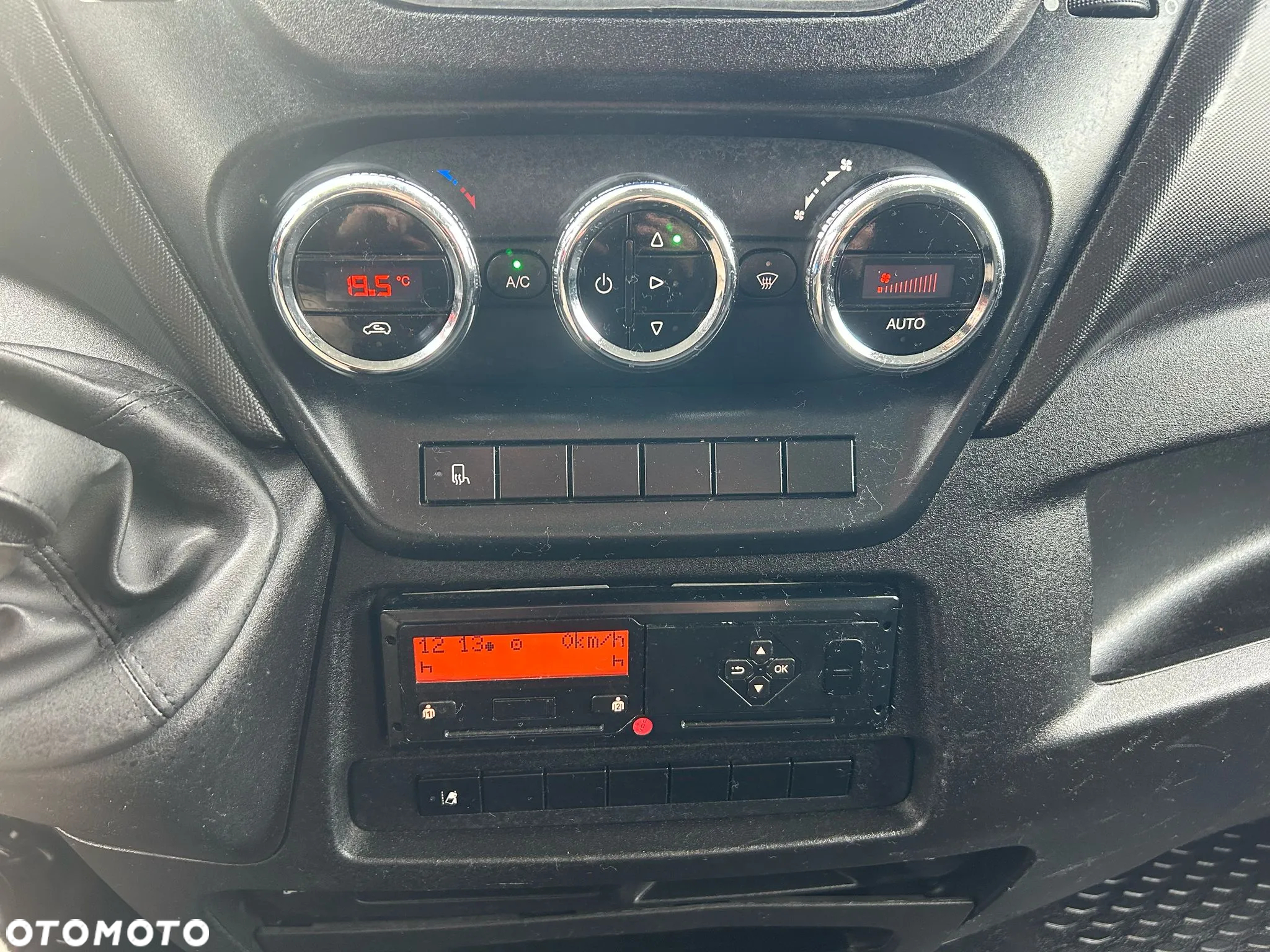Iveco Daily 70C15 3.0 HPI Chłodnia Mroźnia 9 palet + winda 1000kg **Bez Adblue**Climatronic**Sprowadzony**2016R** - 17