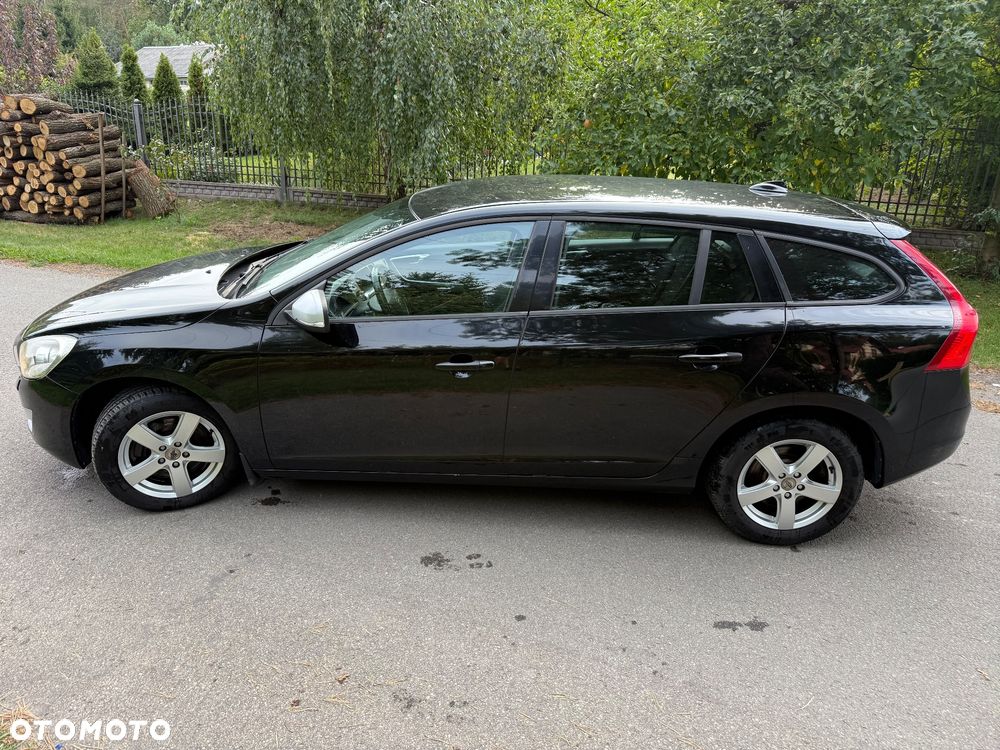 Volvo V60 D5 AWD Momentum - 5