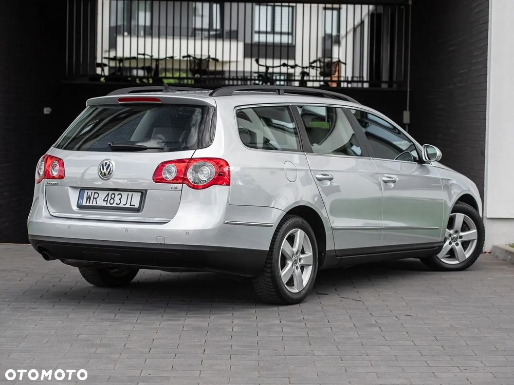 Volkswagen Passat - 13