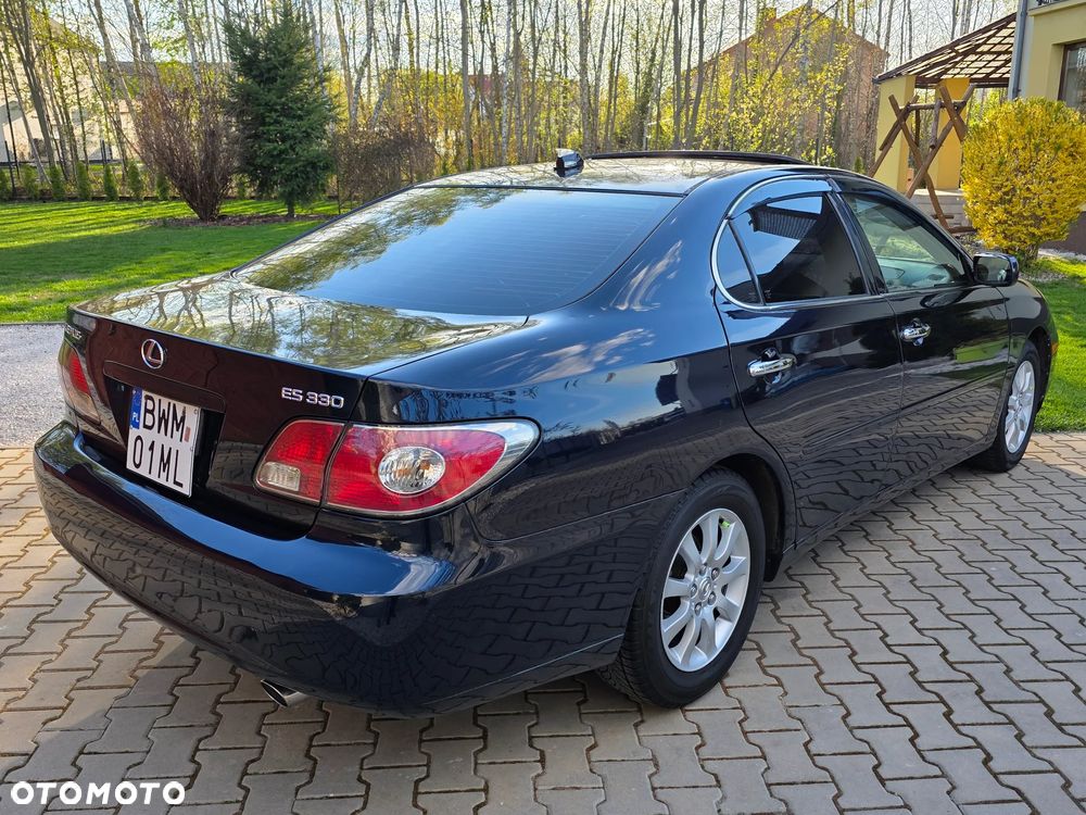 Lexus ES - 3