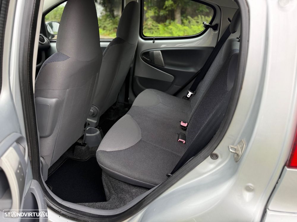 Peugeot 107 1.0 Trendy - 8