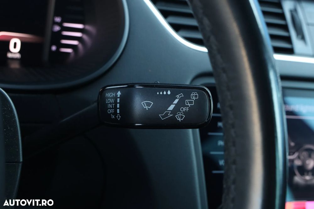 Skoda Octavia 1.6 TDI DSG Style - 33