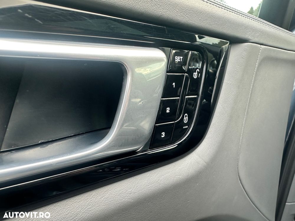 Porsche Cayenne S - 21