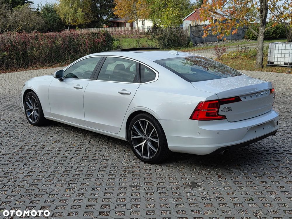 Volvo S90 T5 Momentum - 4
