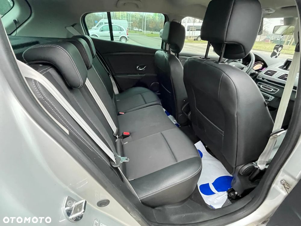 Renault Megane 2.0 140 CVT Bose Edition - 11