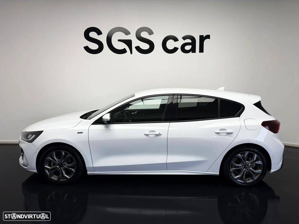 Ford Focus 1.0 EcoBoost MHEV ST-Line - 2