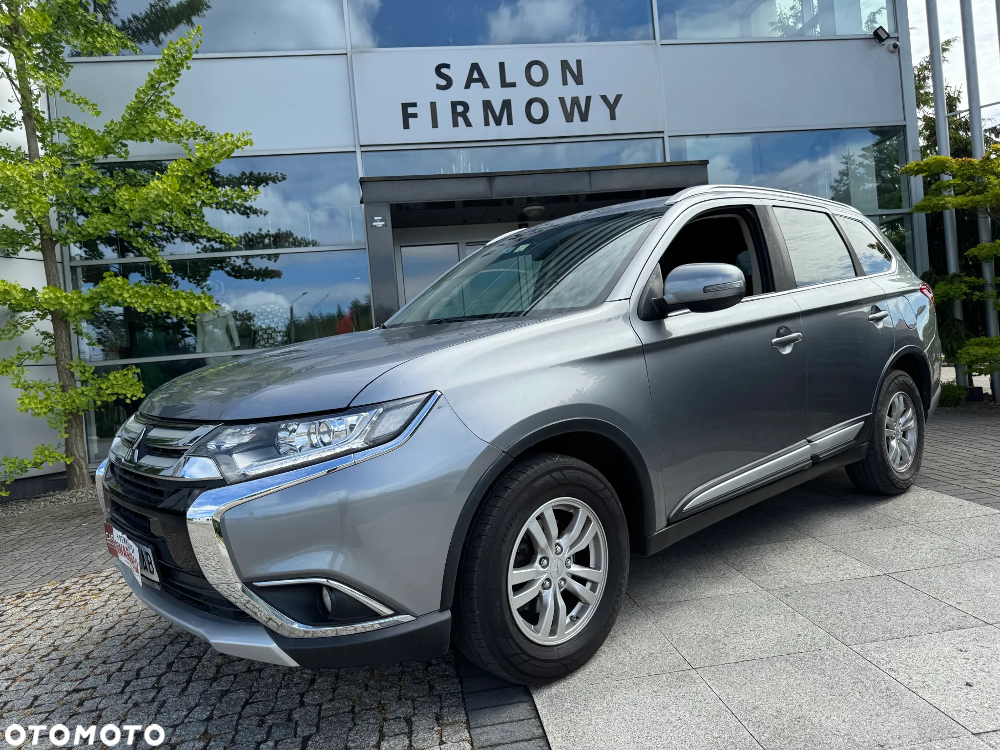 Mitsubishi Outlander 2.0 2WD Diamant Edition - 26