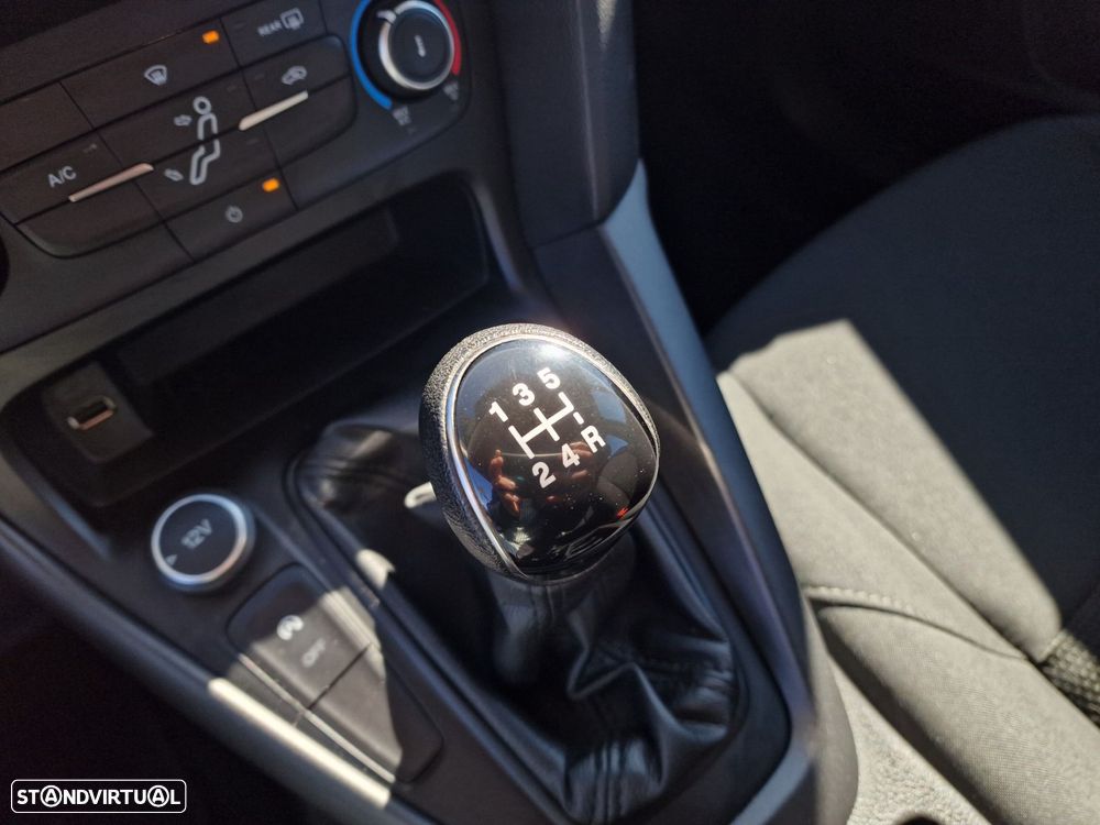 Ford Focus 1.0 SCTi Trend - 21