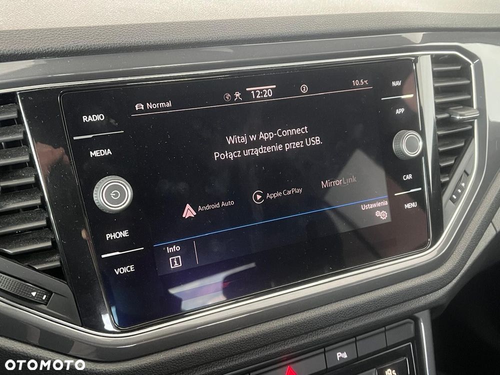 Volkswagen T-Roc - 26