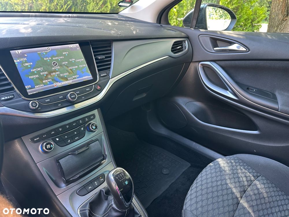 Opel Astra 1.4 T Elite - 8