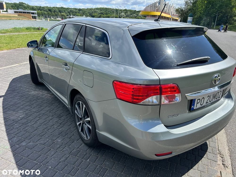 Toyota Avensis 2.0 D-4D Edition (2014) - 5