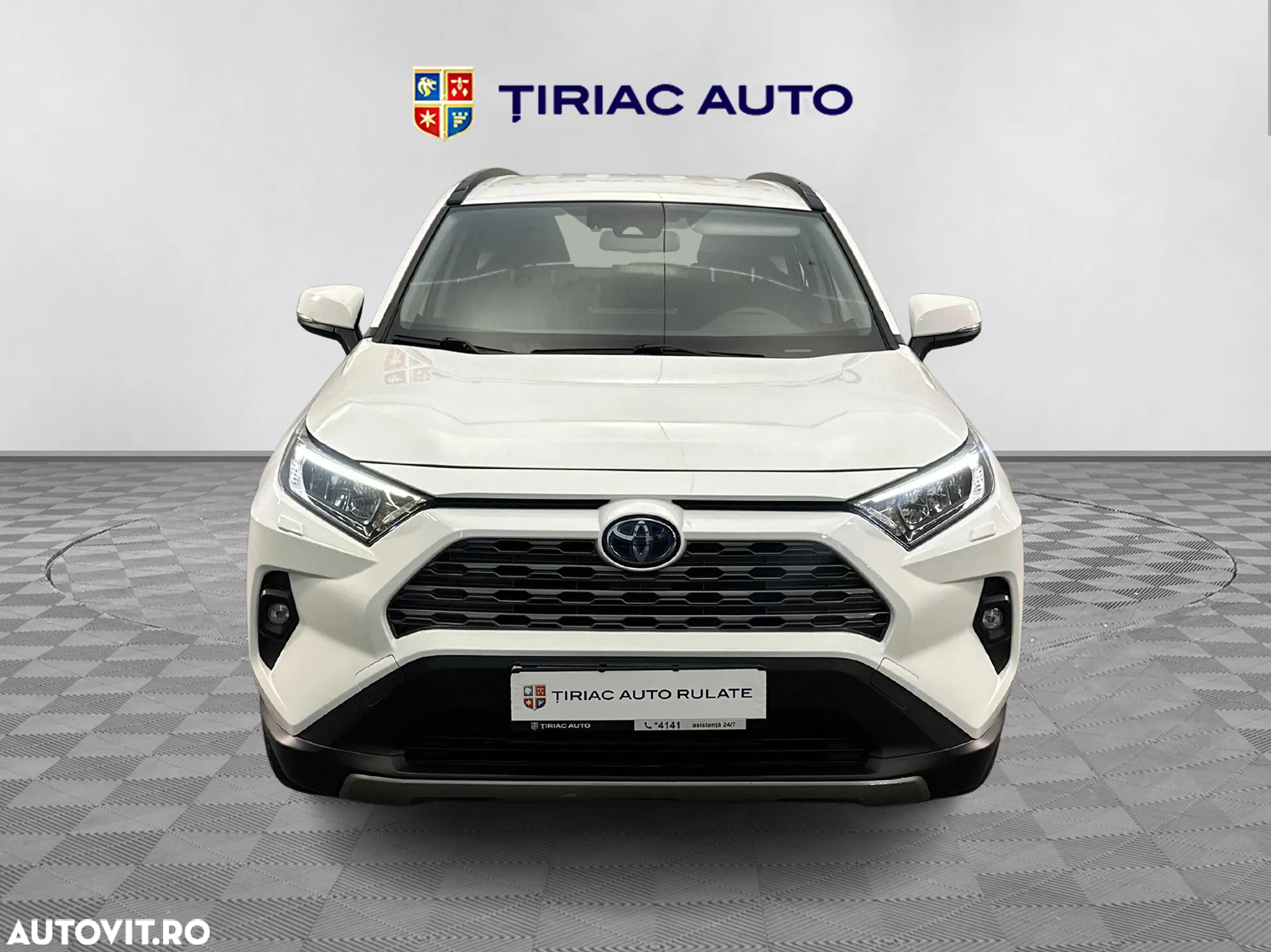 Toyota RAV4 - 8