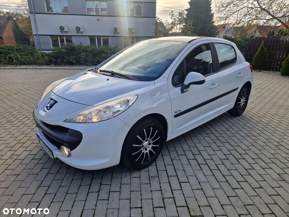Peugeot 207 75 Urban Move - 6