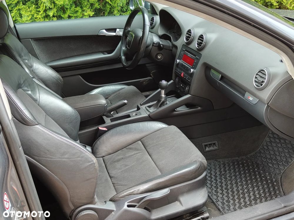 Audi A3 3-drzwiowe 2.0 TDI Ambition - 5
