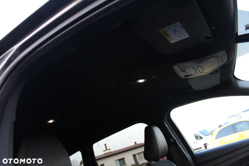Ford Kuga 1.5 TDCi 2x4 ST-Line - 33