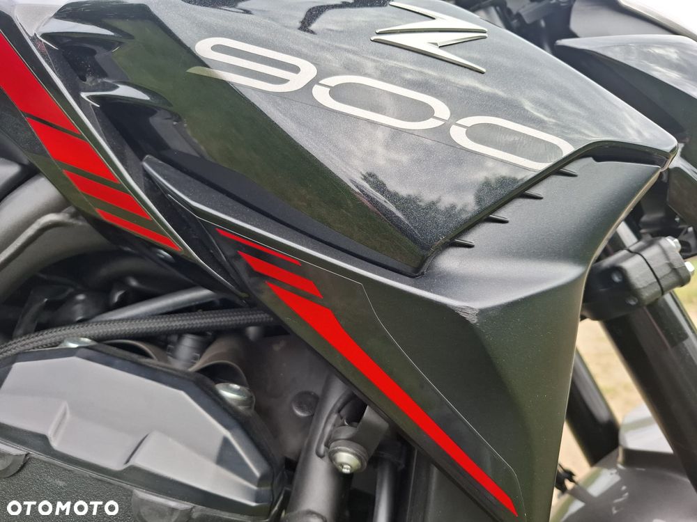 Kawasaki Z 900 - 16