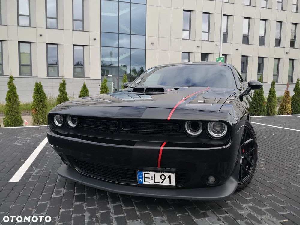 Dodge Challenger - 4
