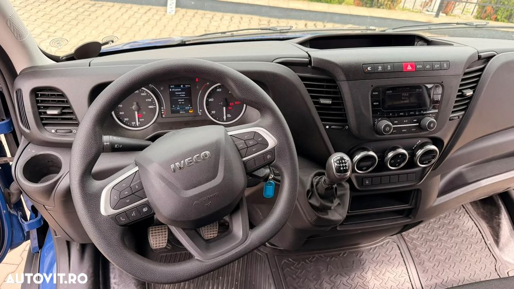 Iveco Massif - 12