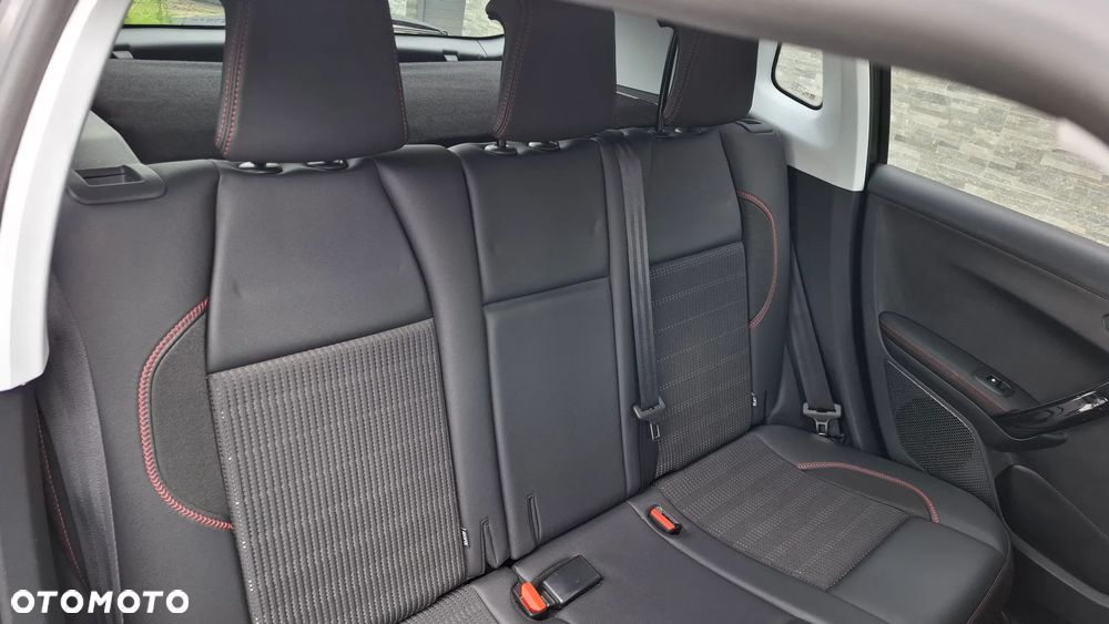 Peugeot 2008 PureTech 130 Stop&Start GT-Line Edition - 35
