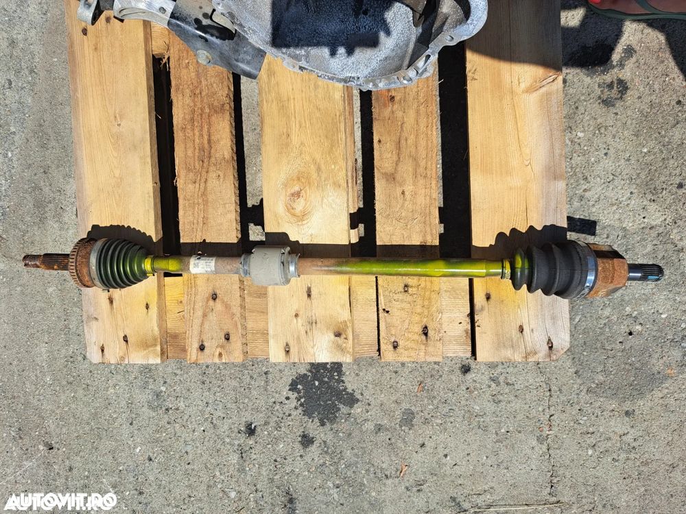 Planetara dreapta fata in stare foarte buna originala Kia Ceed 1.4gdi 1.6gdi, Hyundai i30 1.4 1.6 cod: 49501-A6300, 49501A6300 - 1