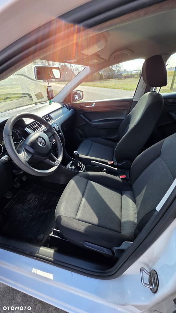 Skoda RAPID - 13