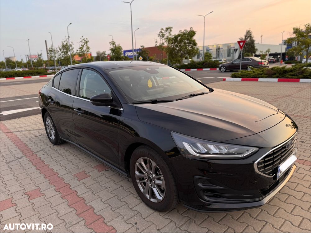 Ford Focus 1.5 EcoBlue 8AT Active - 4