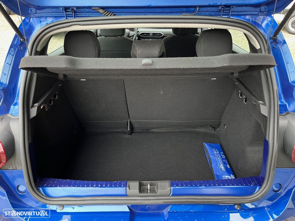 Dacia Sandero - 11