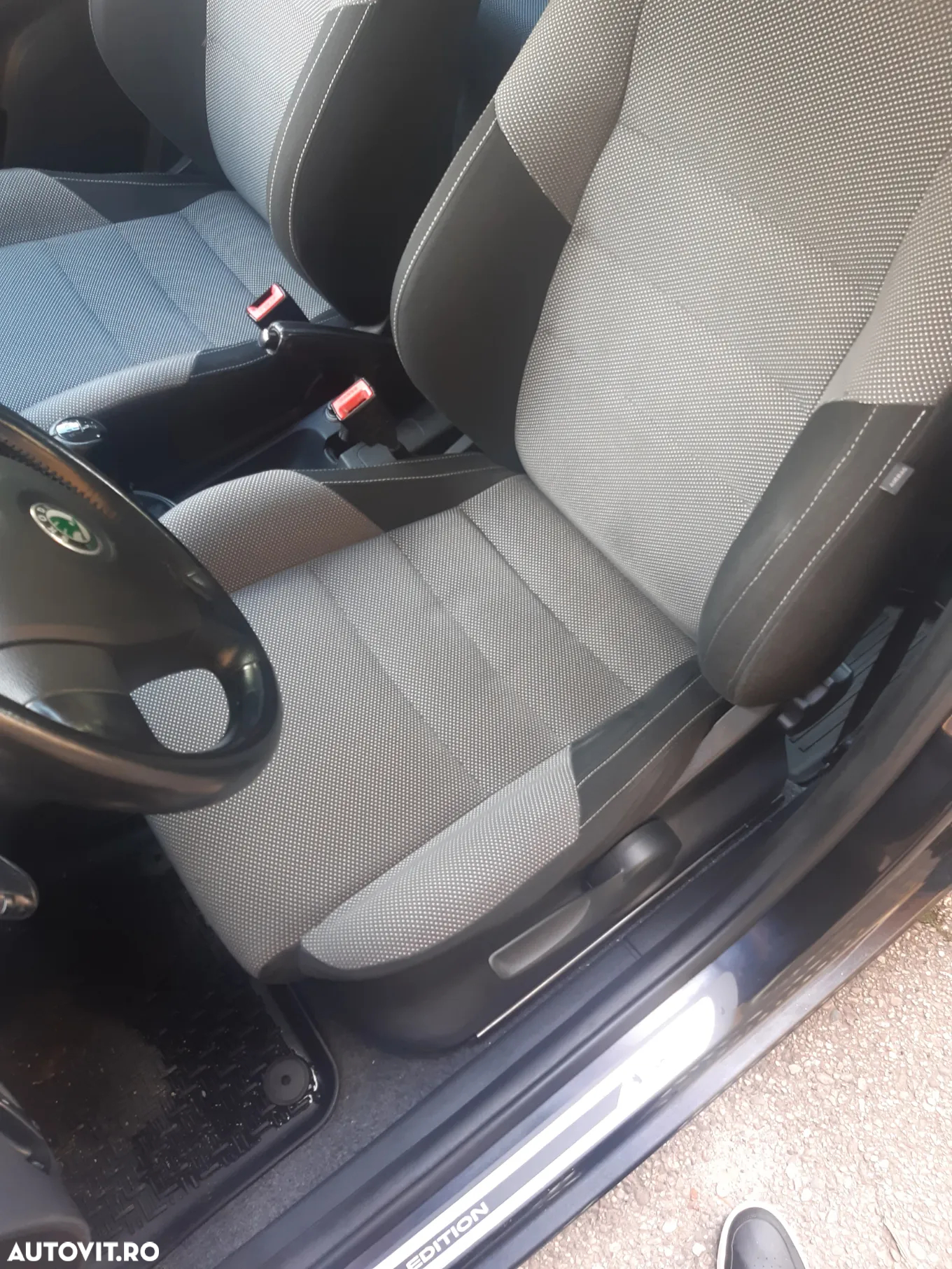 Skoda Fabia 1.6 16V Sportline - 4
