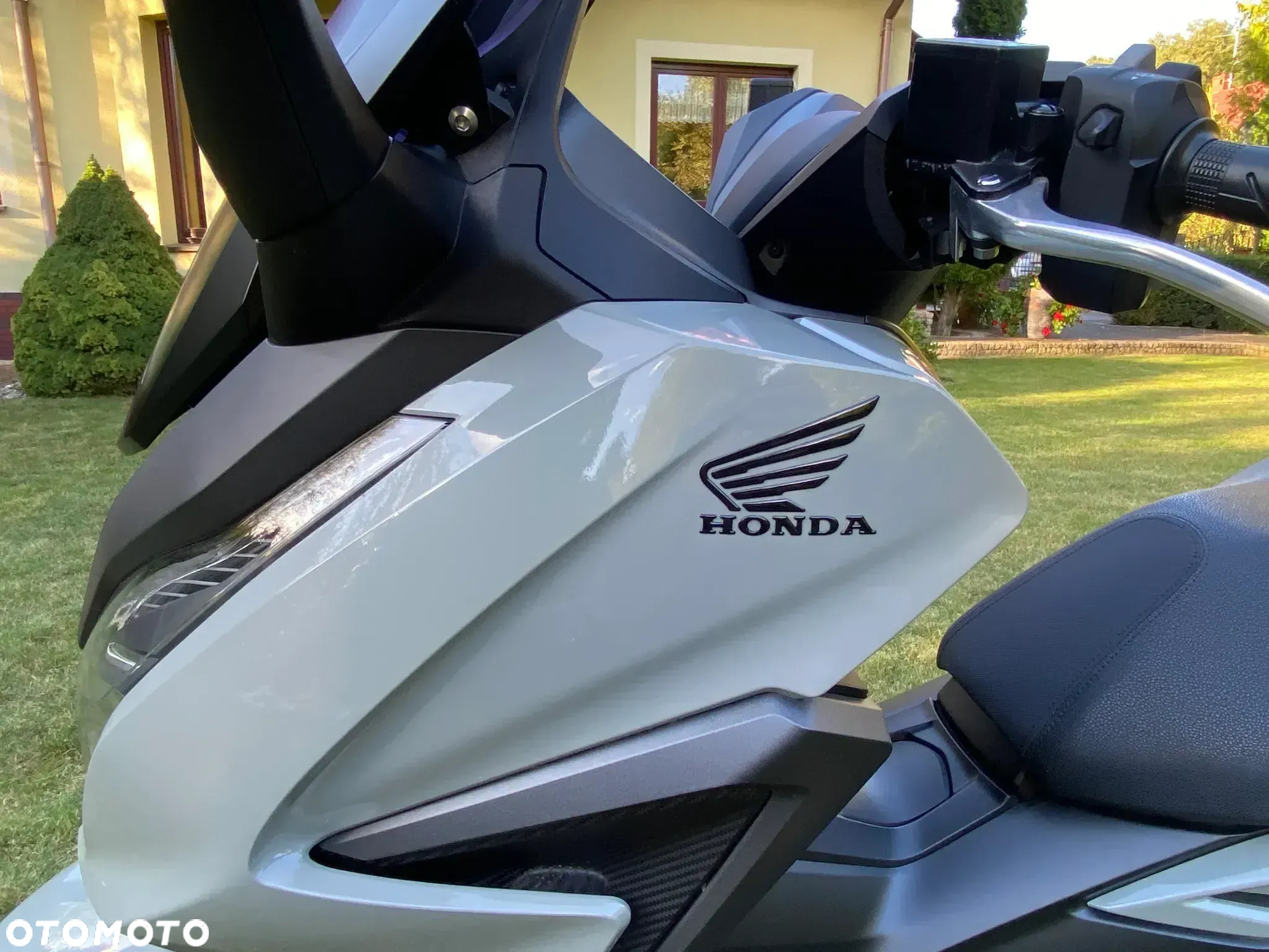 Honda NSS - 9