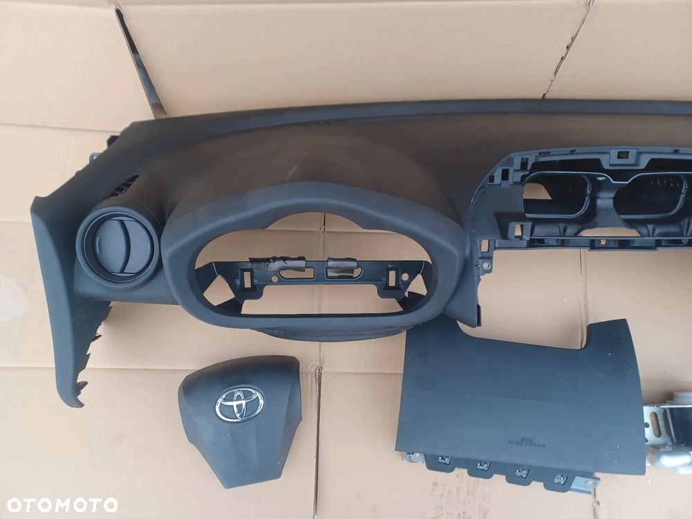 DESKA KOKPIT PASY RAV4 LIFT 09-12 - 9