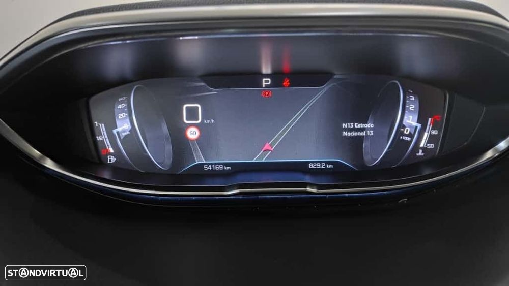 Peugeot 3008 1.2 PureTech Allure EAT8 - 38