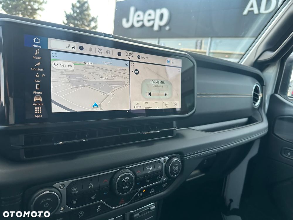 Jeep Wrangler Unlimited GME 2.0 Turbo Sahara - 13