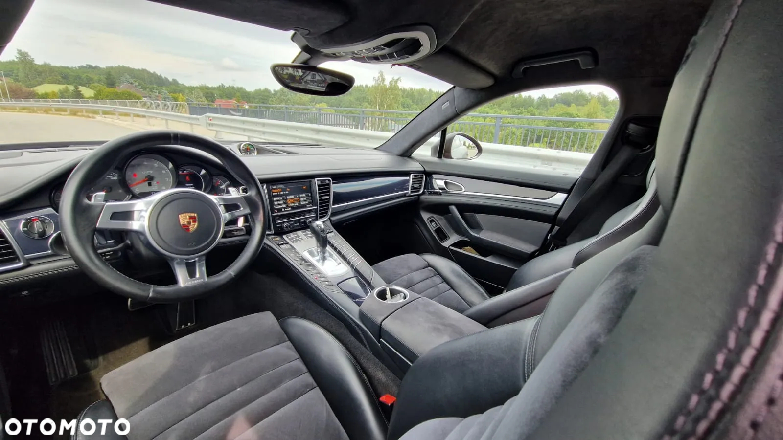 Porsche Panamera GTS - 13